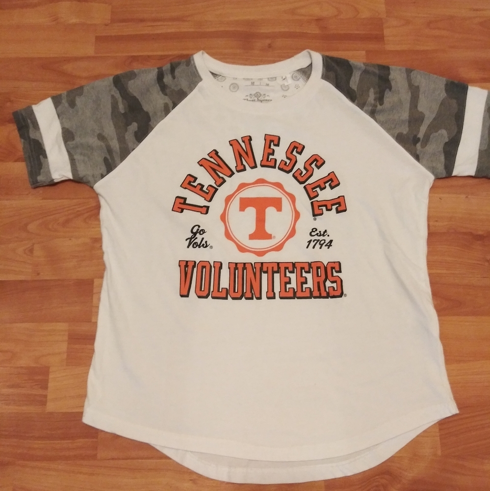 NWOT Women's Medium Tenn Tee